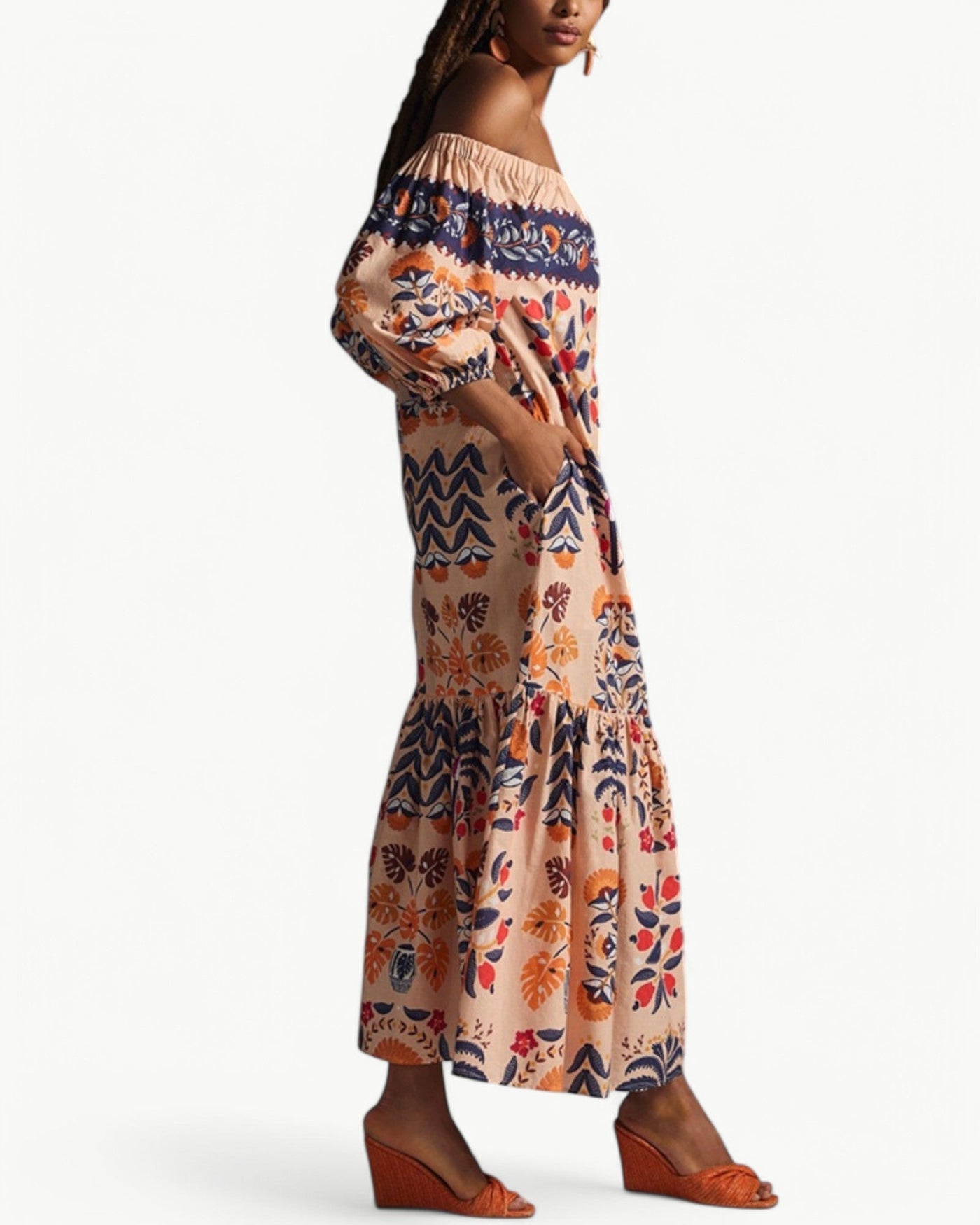 ZÉLIE – Lång off shoulder-klänning med fickor | Blommig och somrig
