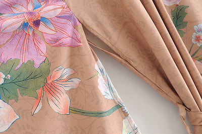 JOLIE – Lång kimono med blommor & påfågelmönster | Elegant & luftig