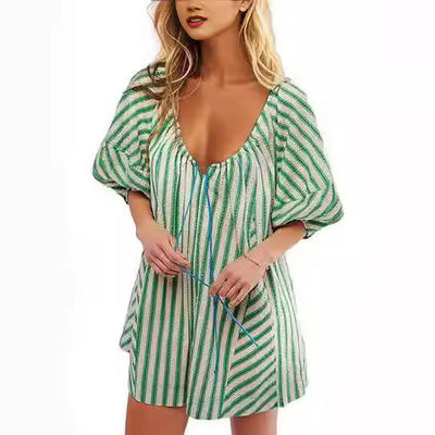 VALENTINA – Randig kort jumpsuit med knytning | Bekväm och somrig